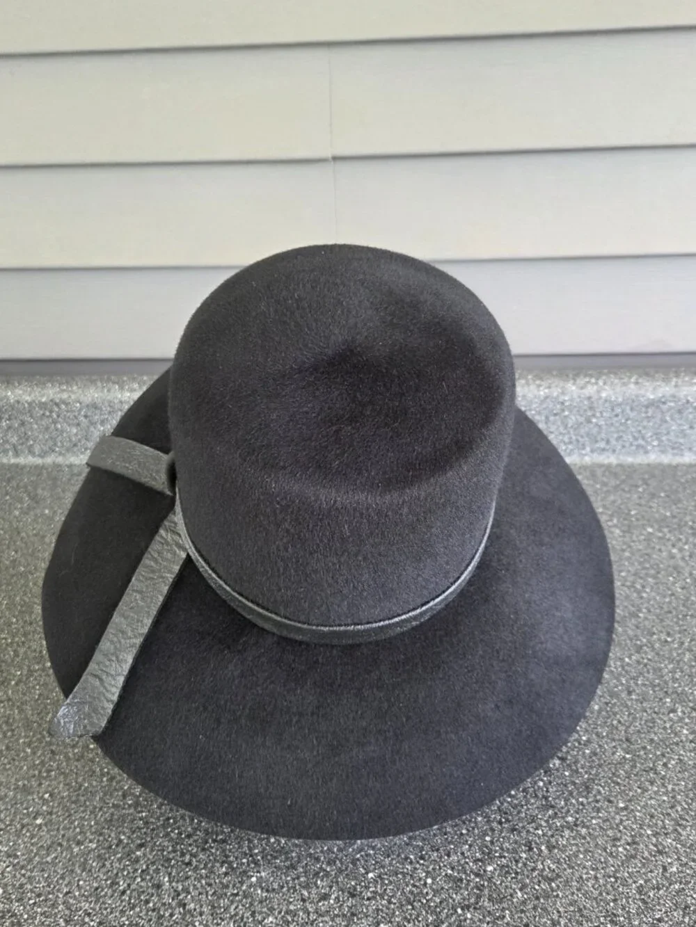 Glenover Fawn Tra-Felt Black Wide 3